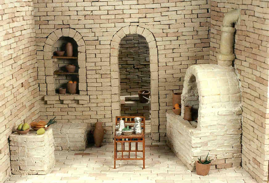 Half Scale Sumer Roombox.jpg (96608 bytes)